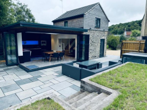 Knatchbull Cottage